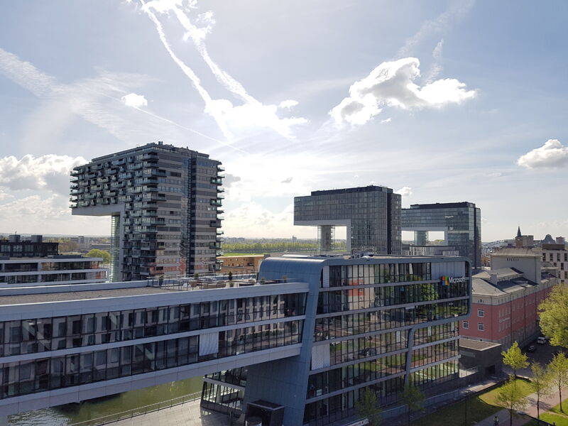 Blick auf den Rheinauhafen in Köln