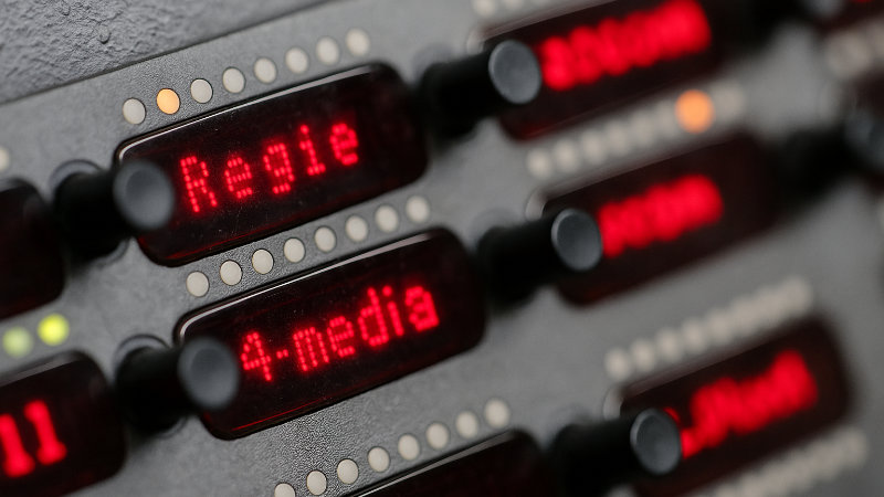Riedel Intercom mit Anzeige Regie 4-media