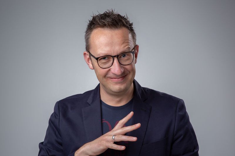Portraitfoto von Philipp Klietz, Inhaber und Geschäftsführer der AV22 filmagenturplus